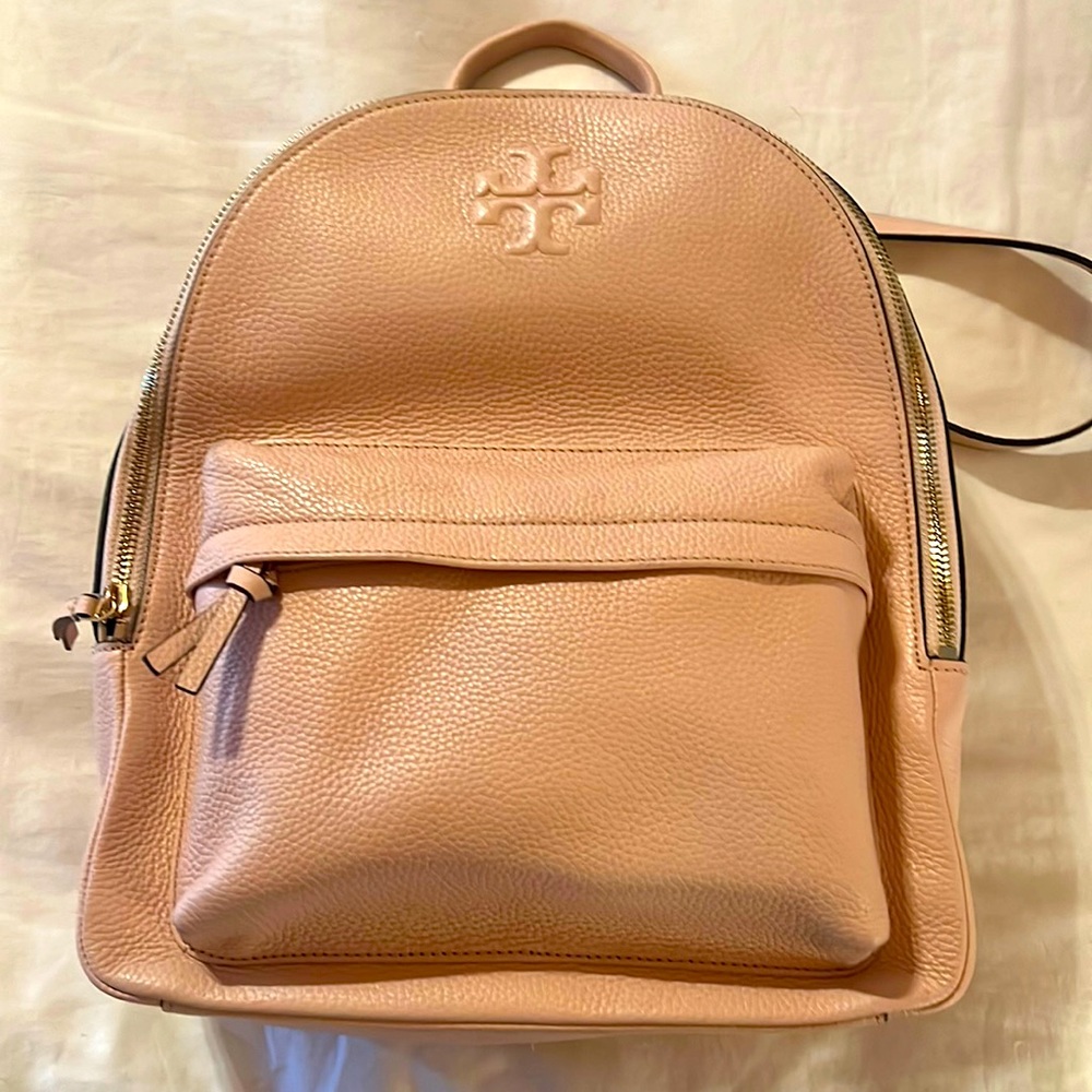 Tory Burch Thea backpack in light pink pebble Leather